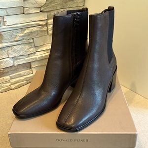 New Donald J. Pliner Kath Womens Ankle Boots- Size 10 Dark Brown